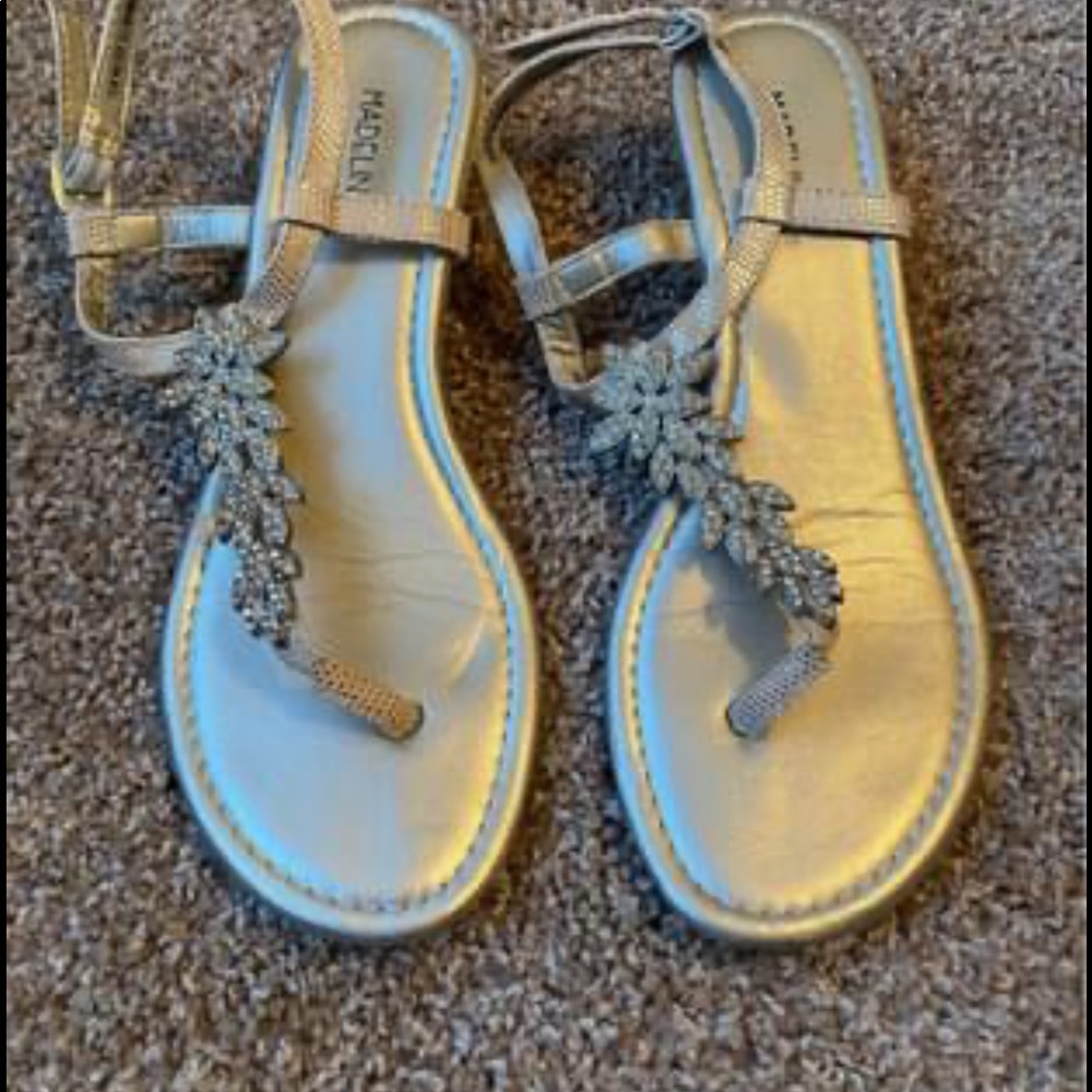 Pretty stoned Sandals